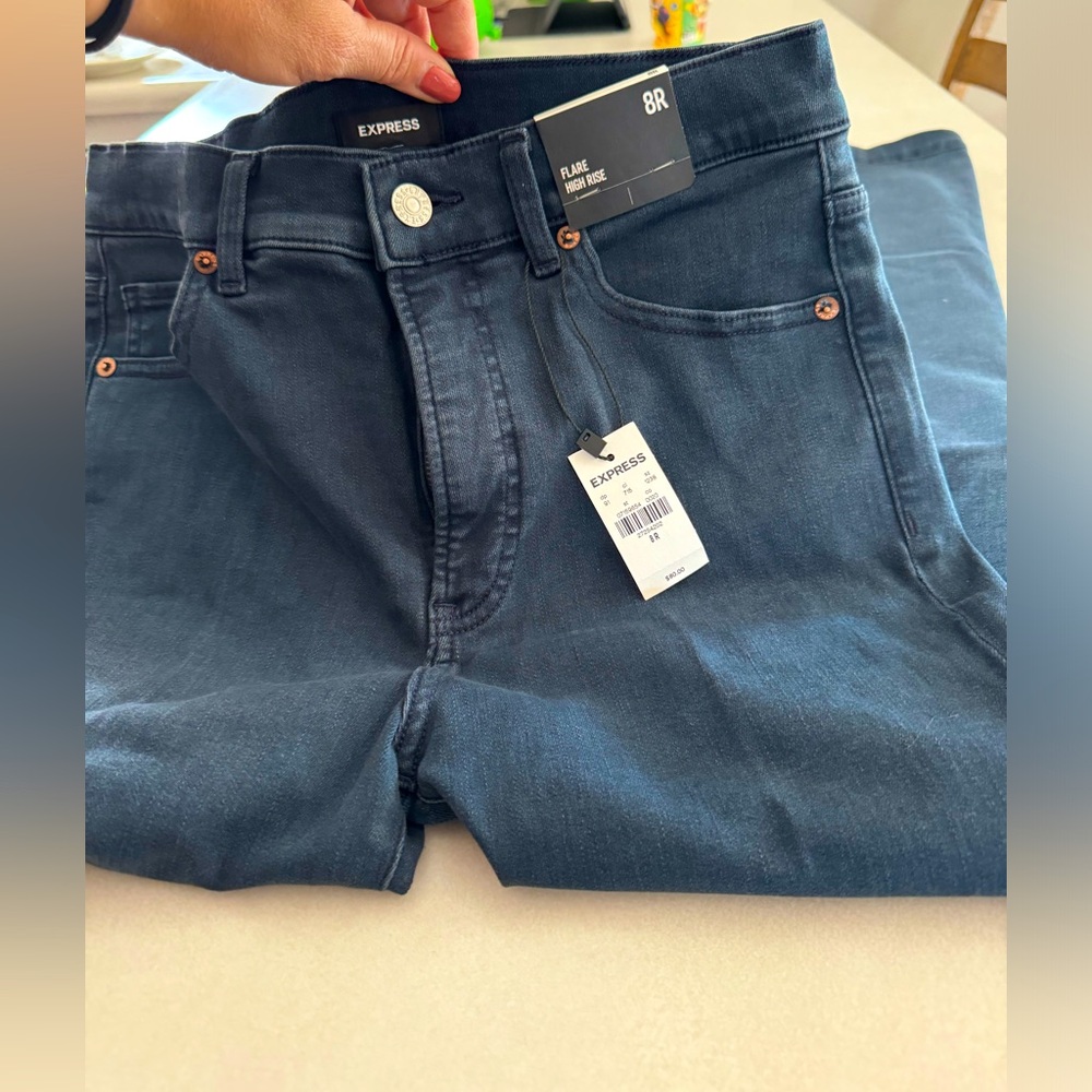 Women’s express size 8 flare jeans
